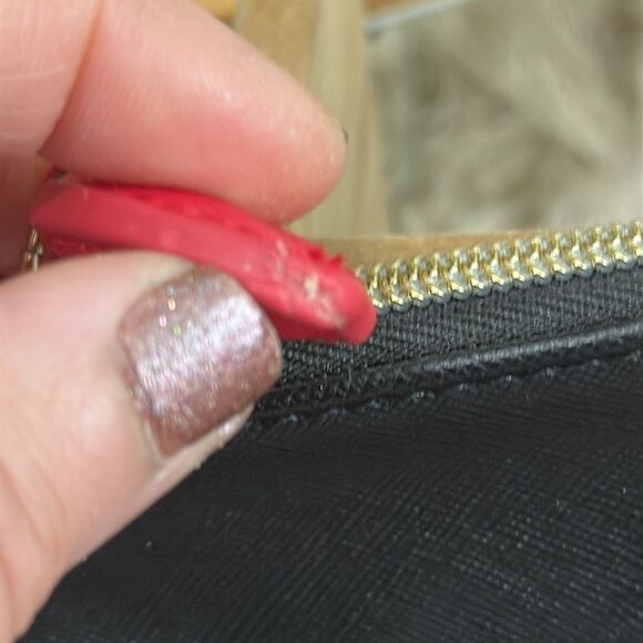 Victoria’s Secret Valentines Day Heart 
Cosmetic Bag Trio Makeup Travel Bags - Picture 5 of 16